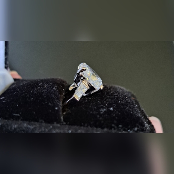 Sterling Silver Cubic Zirconia Ring Size 6 - Picture 8 of 15